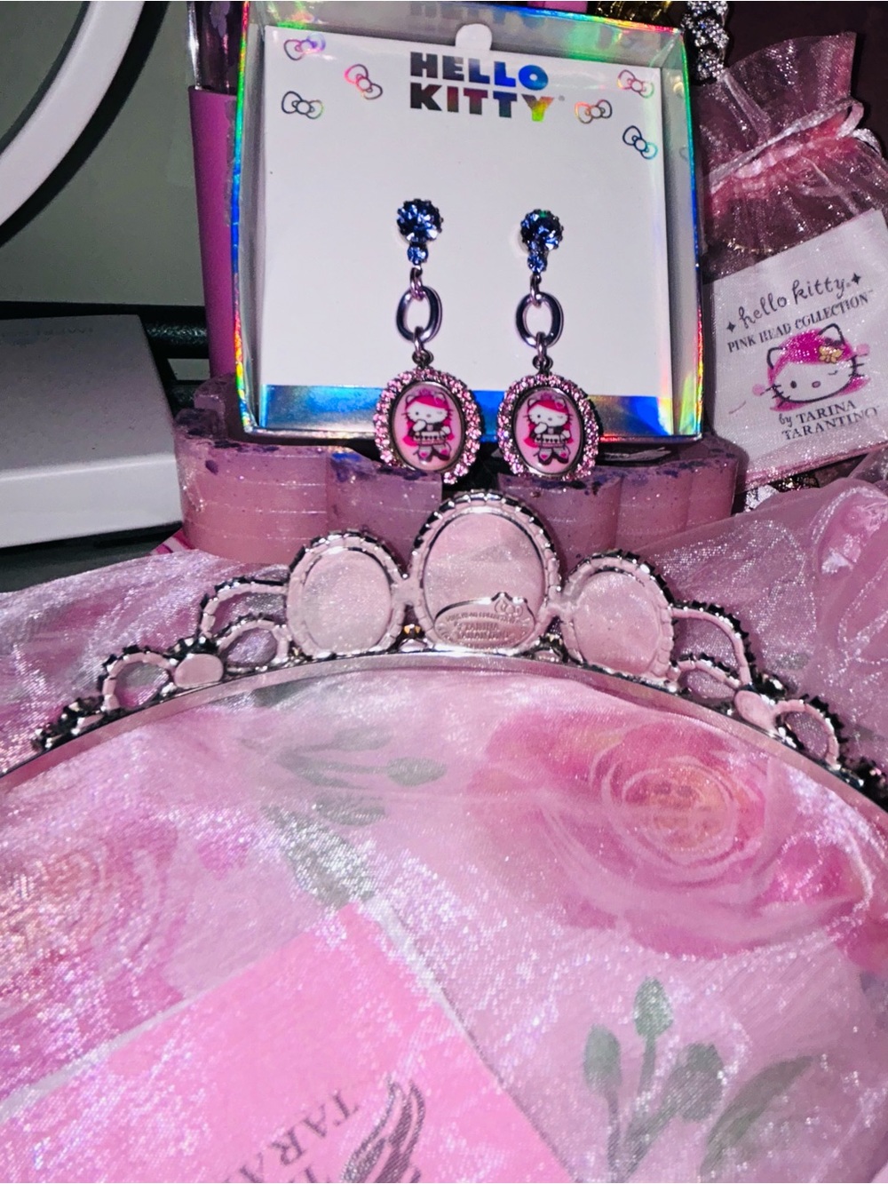 Hello Kitty Jewelry Set - Tiara π & Earrings - Picture 2 of 10